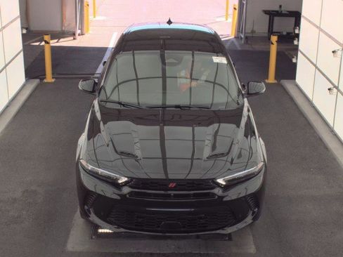 Used 2024 Dodge Hornet GT image 2