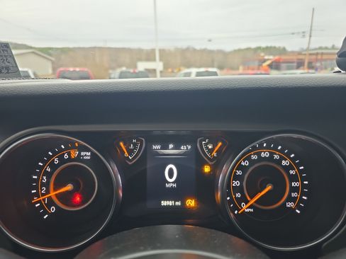 Used 2020 Jeep Gladiator Sport w/ Quick Order Package 24S image 23