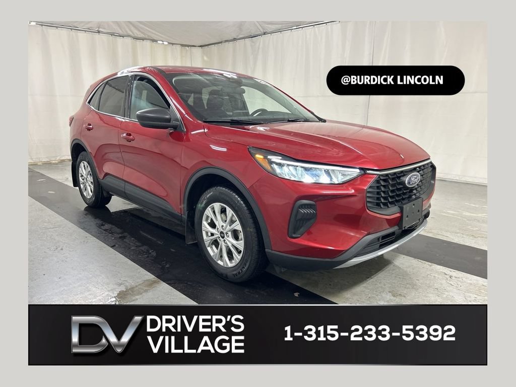 Used 2023 Ford Escape Active AWD/4WD image 1