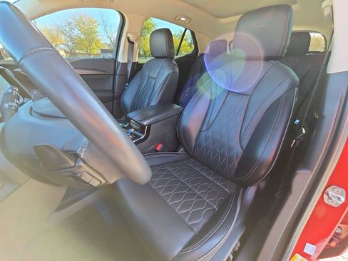 Used 2022 Buick Envision Avenir w/ Technology Package II image 11