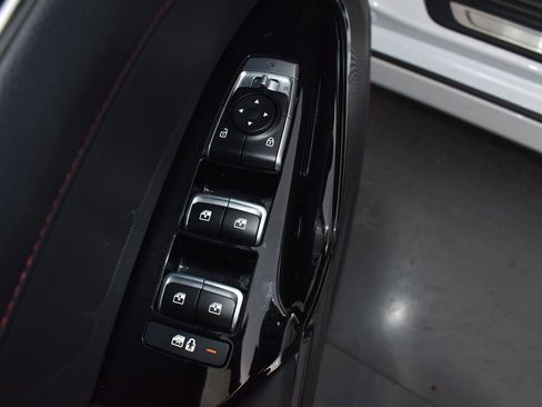 Certified 2024 Kia K5 GT w/ GT1 Package image 10