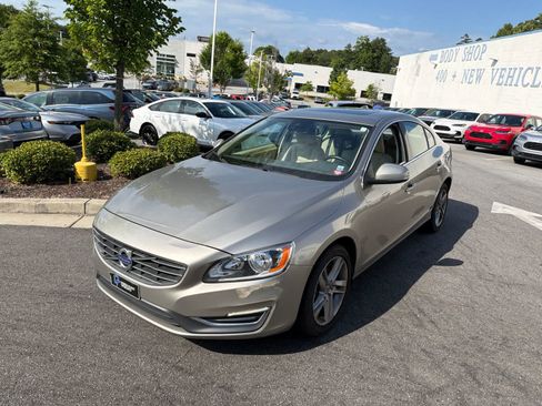 Used 2014 Volvo S60 T5 FWD image 3