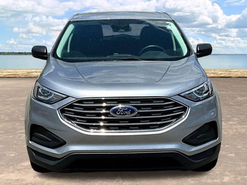 Used 2021 Ford Edge SE FWD image 4