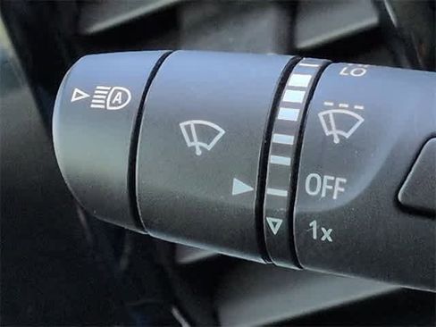 Used 2024 GMC Sierra 1500 Elevation image 26