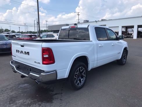 Used 2026 RAM 1500 Laramie AWD/4WD image 5