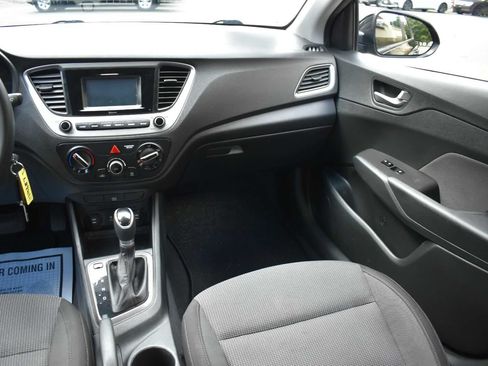 Used 2020 Hyundai Accent SE FWD image 15