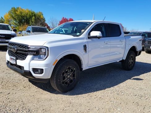 New 2025 Ford Ranger Lariat w/ Black Appearance Package image 4