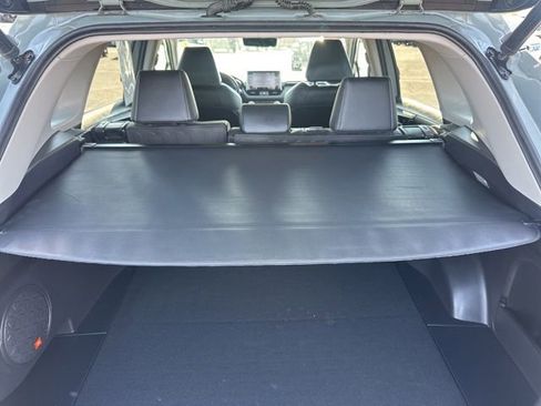 Used 2021 Toyota RAV4 XLE Premium AWD/4WD image 30