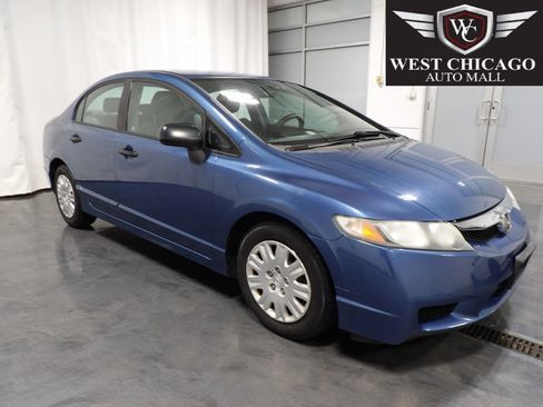 Used 2010 Honda Civic DX-VP image 1