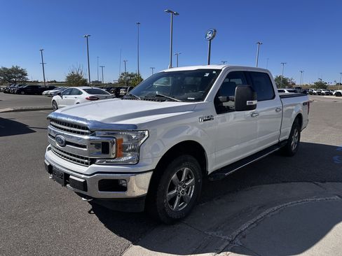 Used 2018 Ford F150 XLT w/ Equipment Group 302A Luxury AWD/4WD image 3
