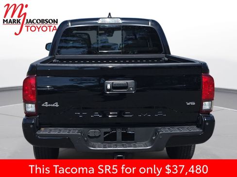 Used 2023 Toyota Tacoma SR5 image 12