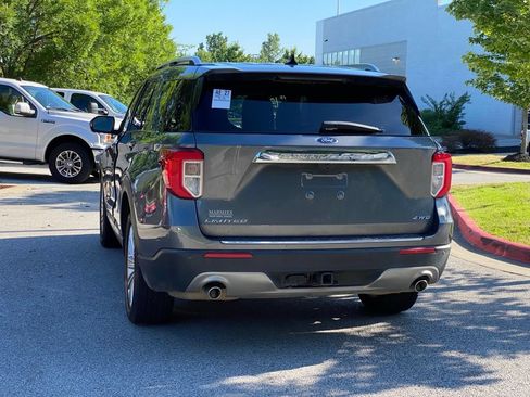 Used 2022 Ford Explorer Limited w/ Equipment Group 301A AWD/4WD image 5