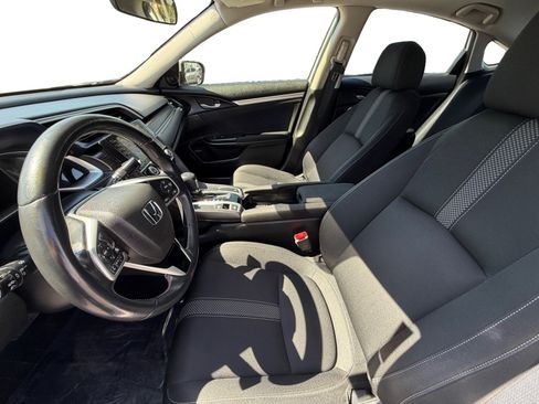 Used 2019 Honda Civic EX image 9
