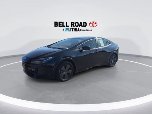 Used 2024 Toyota Prius Limited image 4