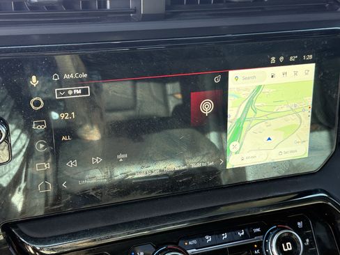 Used 2023 GMC Sierra 1500 AT4 w/ Technology Package image 20