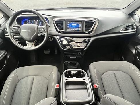 Used 2019 Chrysler Pacifica Touring Plus w/ S Appearance Package image 3