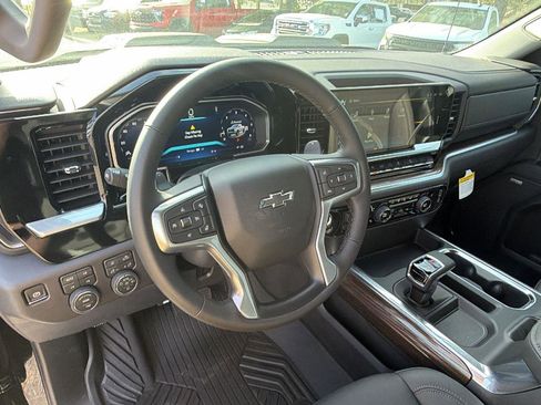 New 2026 Chevrolet Silverado 1500 LT Trail Boss w/ LT Trail Boss Premium Package AWD/4WD image 18