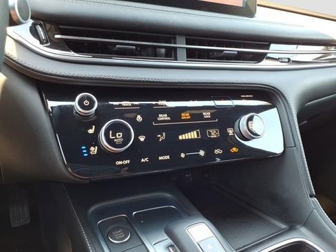 Certified 2025 INFINITI QX60 Luxe w/ Black Edition FWD image 16