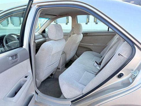 Used 2003 Toyota Camry LE FWD image 10