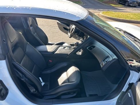 Used 2019 Chevrolet Corvette Stingray Coupe w/ 1LT image 12