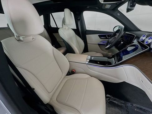 Certified 2026 Mercedes-Benz GLC 300 image 28