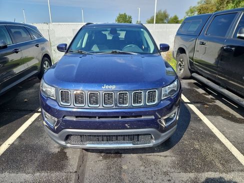 Used 2019 Jeep Compass Limited w/ Trailer Tow Group AWD/4WD image 2