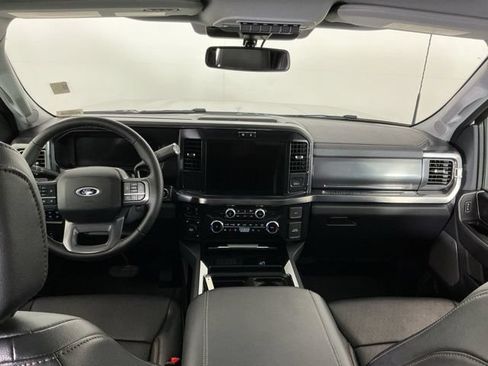 Used 2025 Ford F450 Lariat w/ FX4 Off-Road Package AWD/4WD image 28