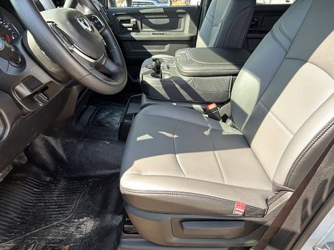 New 2026 RAM 4500 Tradesman w/ Chrome Appearance Group image 17