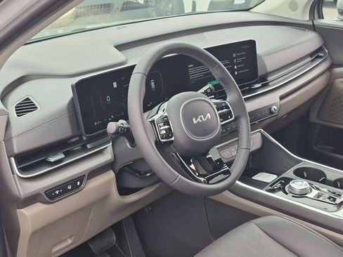 New 2026 Kia Carnival SX FWD image 10