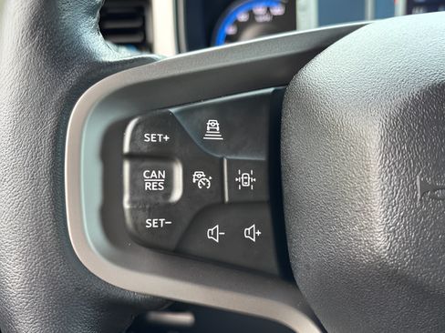 Used 2022 Ford Bronco Outer Banks AWD/4WD image 18