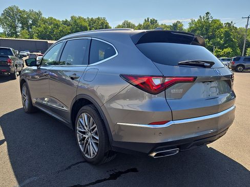 Used 2023 Acura MDX SH-AWD w/ Advance Package image 4