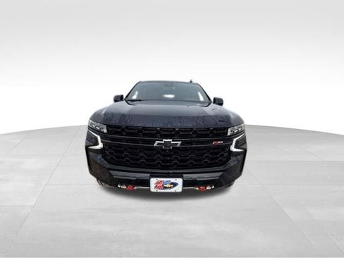 Certified 2023 Chevrolet Suburban Z71 w/ Luxury Package image 3