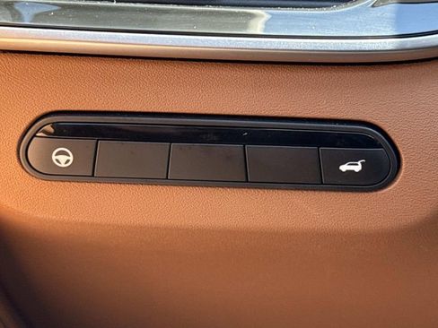 Used 2023 INFINITI QX60 Sensory w/ Cargo Package AWD/4WD image 13