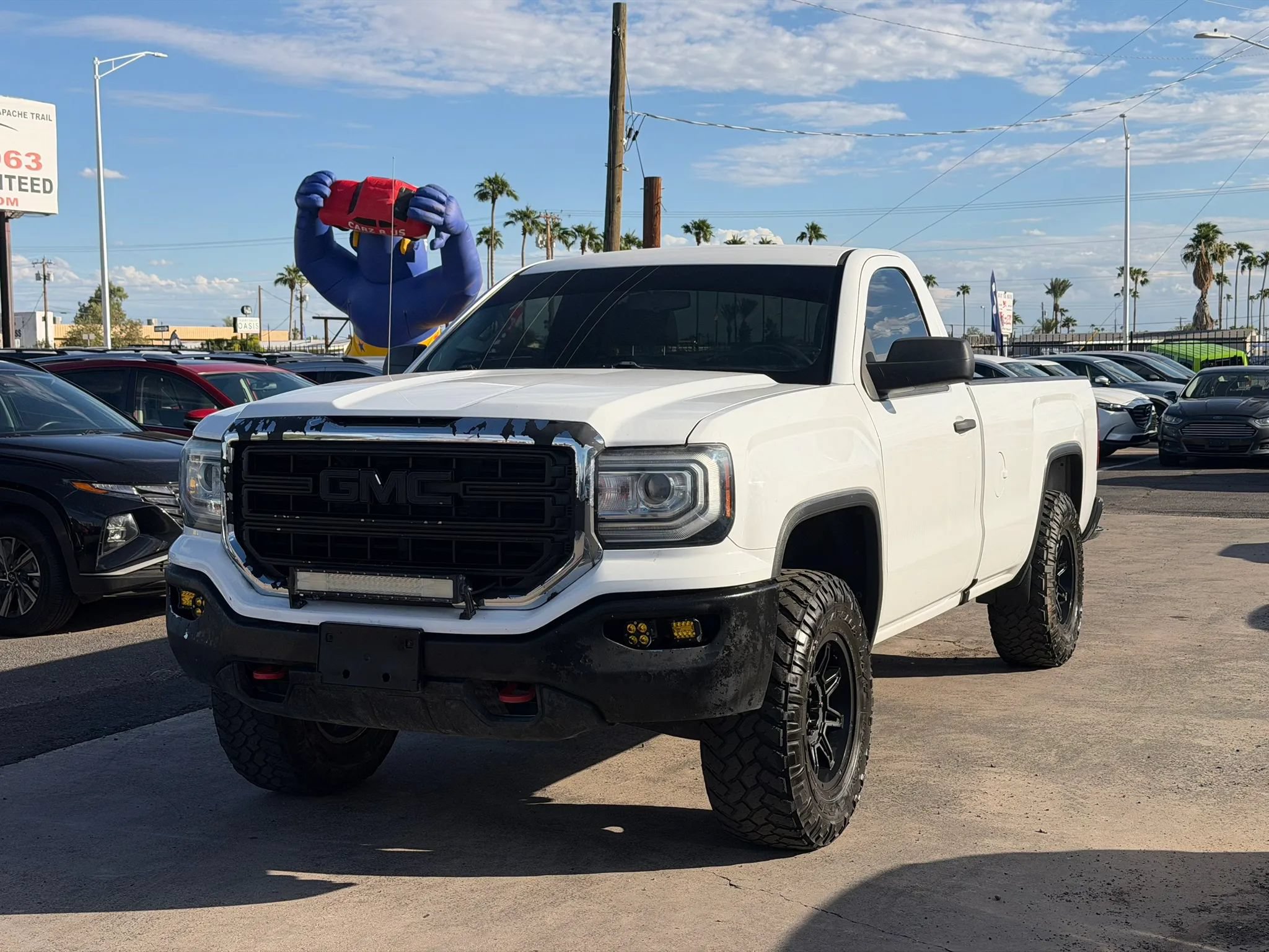 Used 2017 GMC Sierra 1500 2WD Regular Cab image 1
