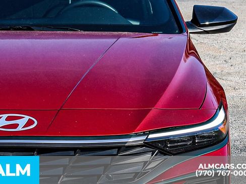 Used 2025 Hyundai Elantra Sport FWD image 16