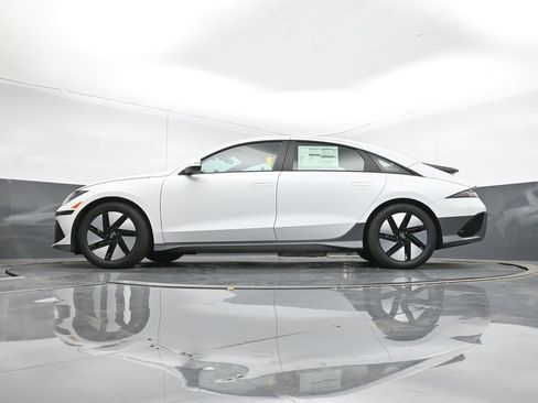 New 2025 Hyundai Ioniq 6 SE image 38