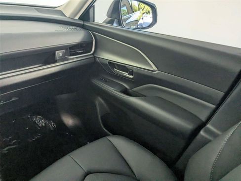 Certified 2024 Toyota Grand Highlander FWD image 41