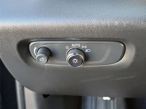 Used 2023 Chevrolet Traverse LS w/ Safety Package image 21