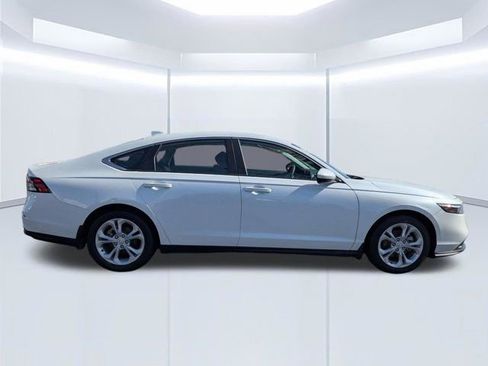 Used 2023 Honda Accord LX image 3