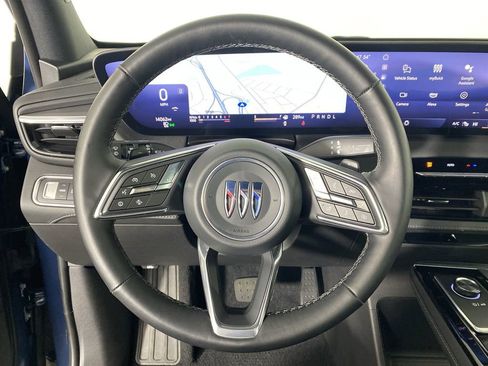 Used 2025 Buick Enclave Preferred image 13