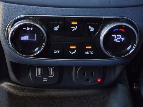 Used 2023 Genesis GV70 3.5T Sport w/ Sport Prestige Package image 36