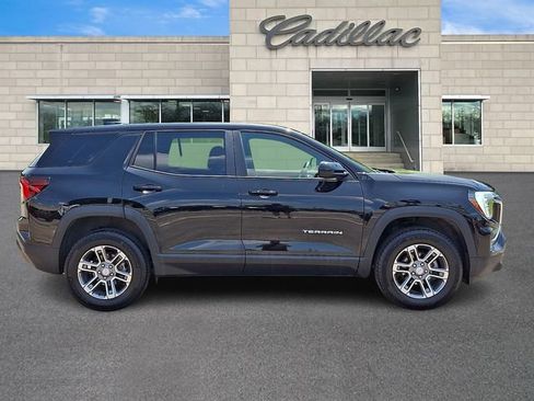 Used 2025 GMC Terrain Elevation AWD/4WD image 8