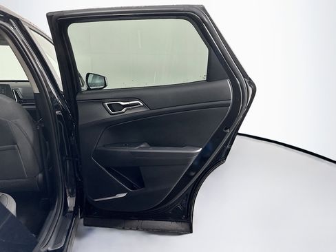 Used 2025 Kia Sportage LX FWD image 28