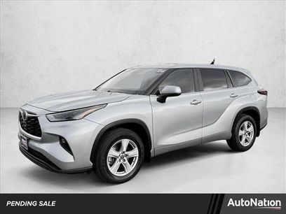 Used 2024 Toyota Highlander LE