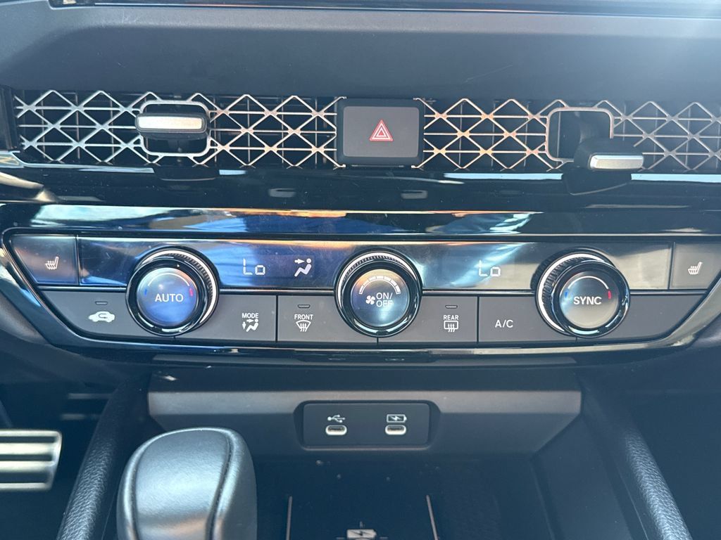 Certified 2025 Honda Accord Sport image 25