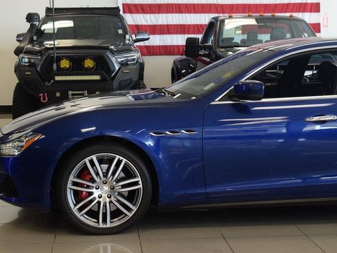 Used 2016 Maserati Ghibli S RWD image 24