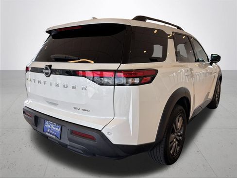 Used 2024 Nissan Pathfinder SV AWD/4WD image 7