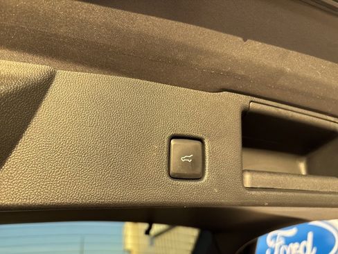 Used 2023 Ford Escape Active w/ Tech Pack #2 image 33