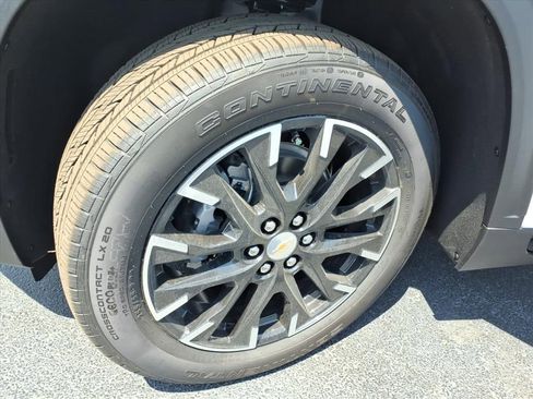 New 2026 Chevrolet Traverse LT w/ Sun and Wheel Package image 16