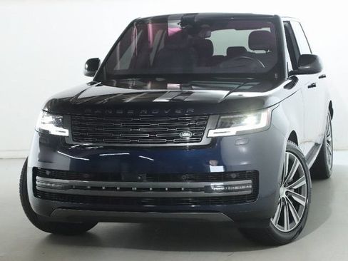 Certified 2023 Land Rover Range Rover SE AWD/4WD image 3